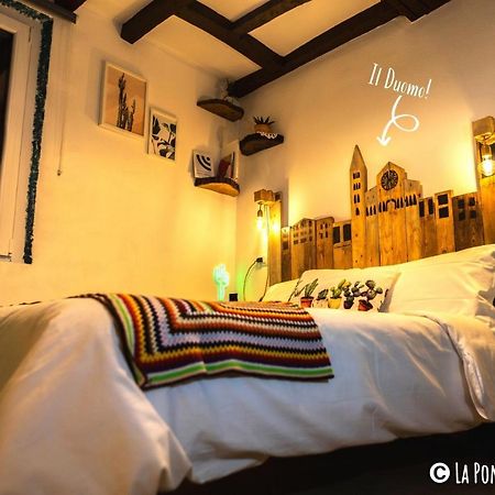 La Pomposa Del Teatro Hotel โมดินา ภายนอก รูปภาพ