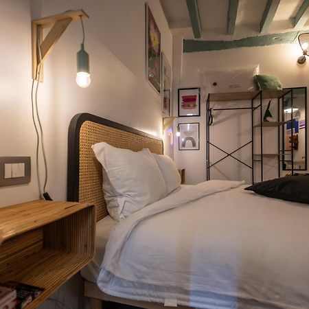 La Pomposa Del Teatro Hotel โมดินา ภายนอก รูปภาพ